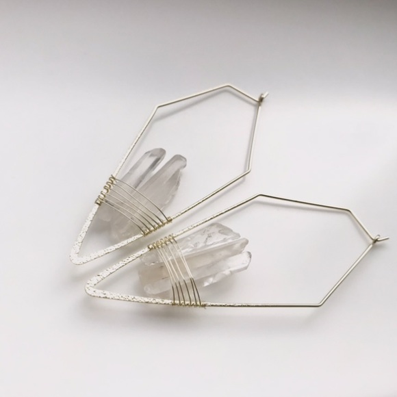 Elegant Quartz Crystal Geometric Hoop Boho Earring - Picture 4 of 16
